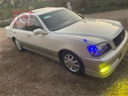 تۆیۆتا کراون